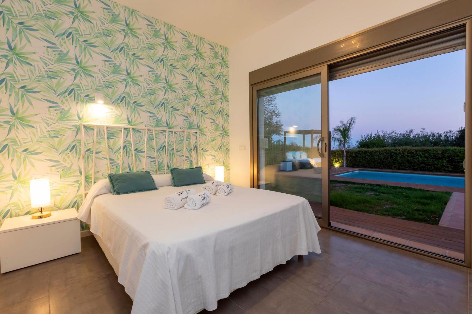 In Sleeps 10 To 12 Guests Ibiza