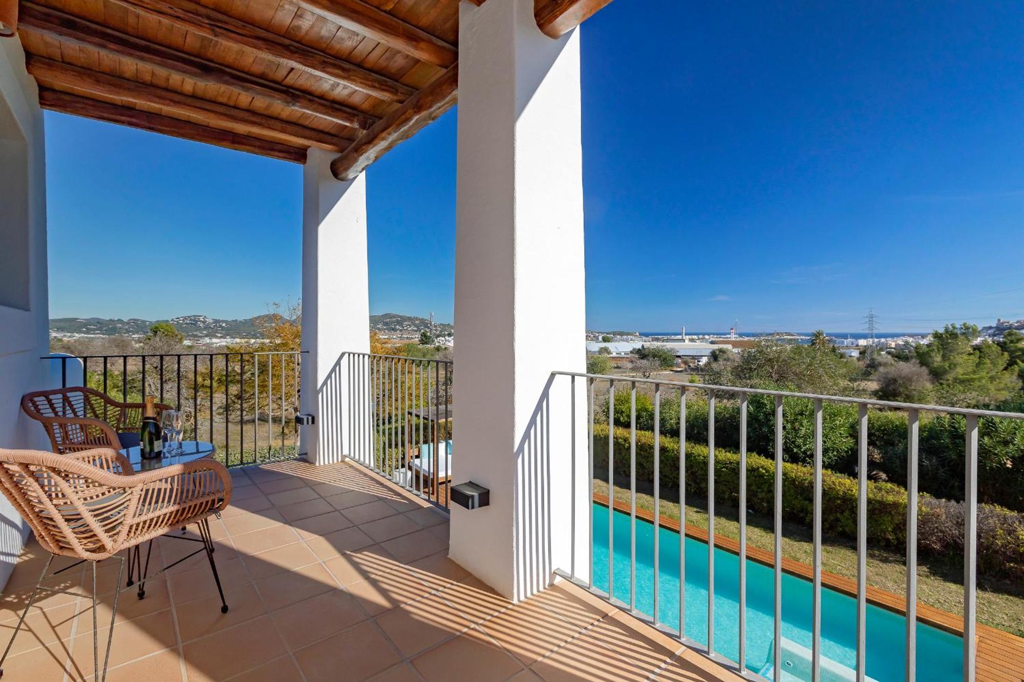 In Sleeps 10 To 12 Guests Ibiza